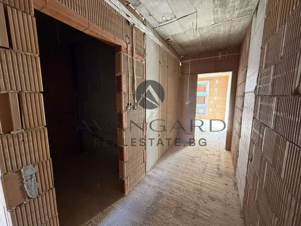 FOUR BEDROOM NEAR YOUTH HILL!