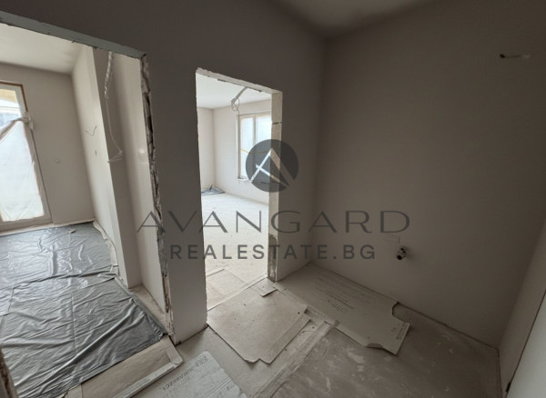 ПРЕД АКТ 16 !!! ДВУСТАЕН АПАРТАМЕНТ В НИСКА СГРАДА !!! КЪРШИЯКА !!!