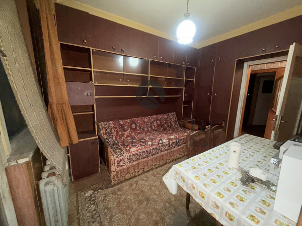 ТРИСТАЕН АПАРТАМЕНТ! ИЗГРЕВ!