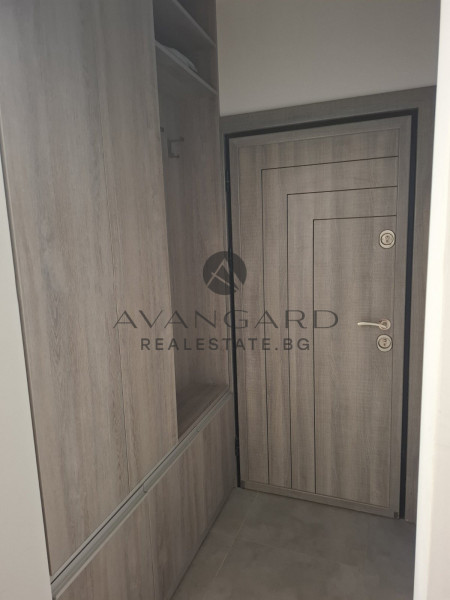 ЛУКСОЗЕН ЧЕТИРИСТАЕН С ВЪЗМОЖНОСТ ЗА ГАРАЖ !