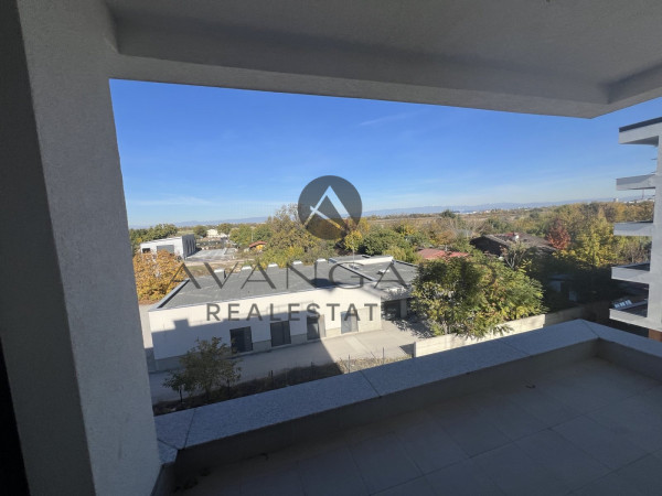 Тристаен апартамент / Кършияка