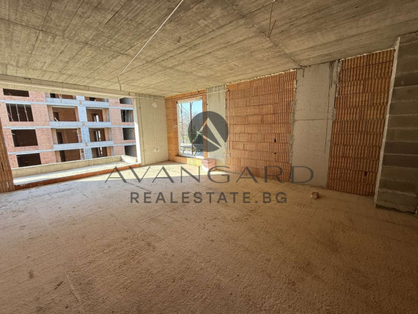 FOUR BEDROOM NEAR YOUTH HILL!