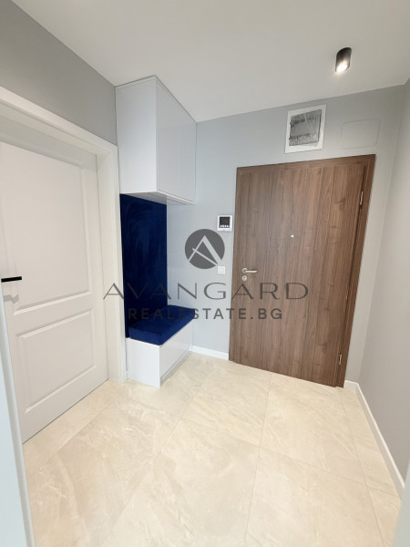 ЛУКСОЗЕН ДВУСТАЕН / ГРЕБНА БАЗА