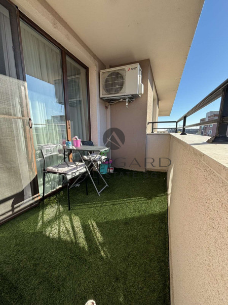 TWO-ROOM FURNISHED / HUNGRY FIELD