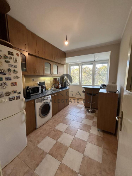 Саниран тристаен апартамент / Младежки хълм