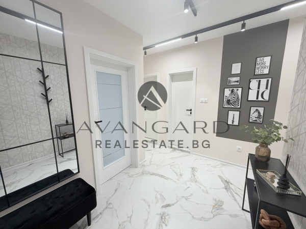 ДИЗАЙНЕРСКИ ТРИСТАЕН АПАРТАМЕНТ В СЪДИЙСКИ