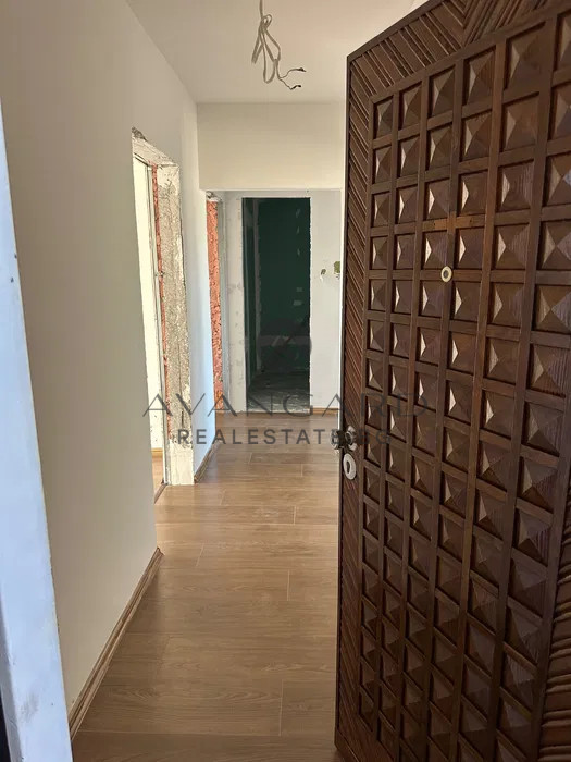 Тристаен апартамент с РЕАЛНА КВАДРАТУРА