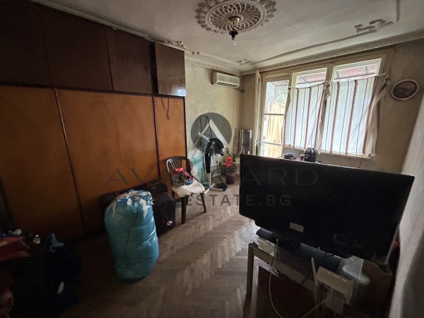 Two -bedroom apartment real square footage