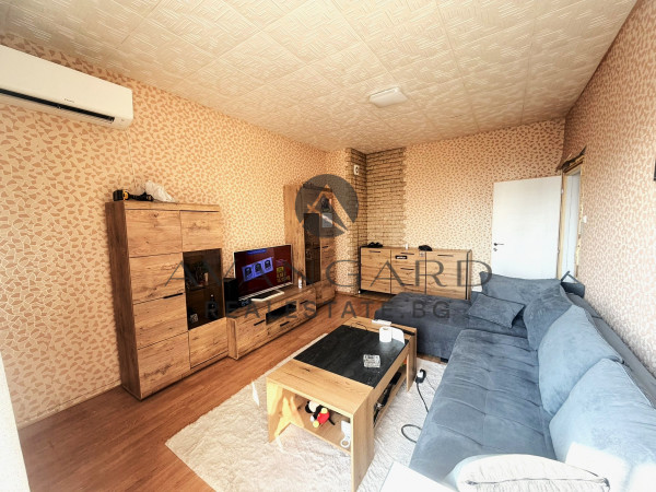 ТРИСТАЕН АПАРТАМЕНТ С ГАРАЖ В ЦЕНАТА !