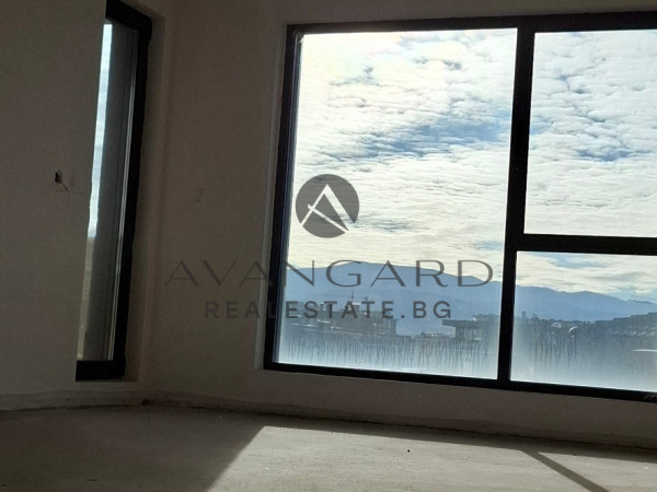 ДВУСТАЕН АПАРТАМЕНТ С ПОДЗЕМНО ПАРКОМЯСТО В ЦЕНАТА !!! ХРИСТО СМИРНЕНСКИ !!!