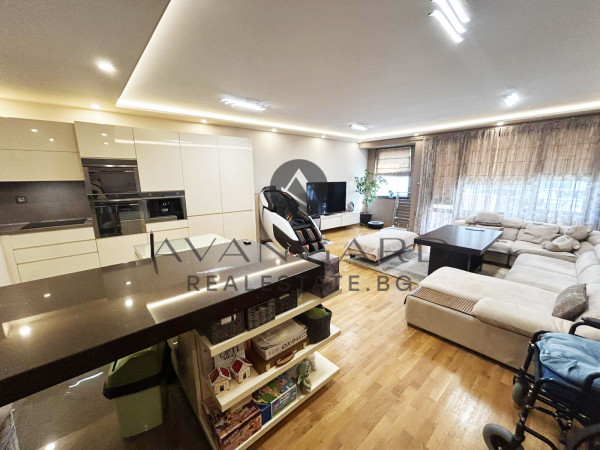 Four -bedroom fair