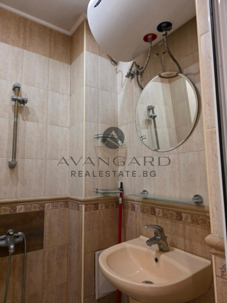 Двустаен РЕАЛНА КВАДРАТУРА