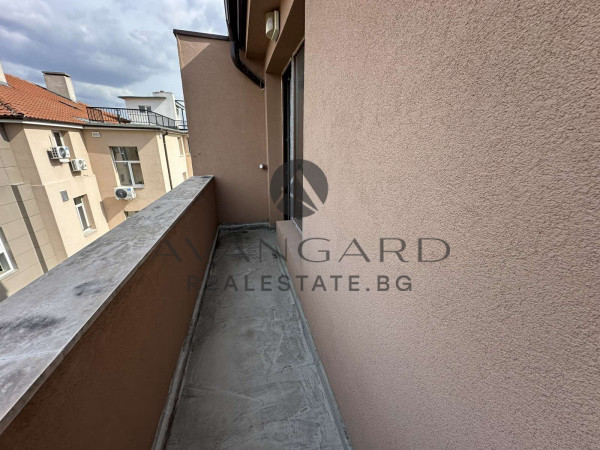 Spacious two -bedroom / top location / new building
