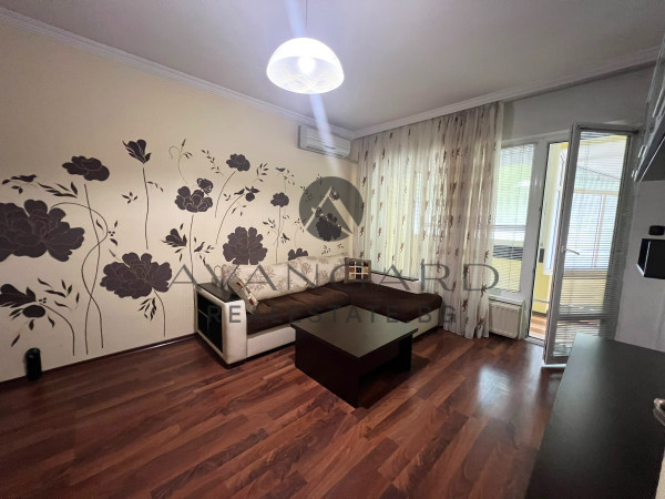 A renovated two -bedroom apartment in Karshiyaka