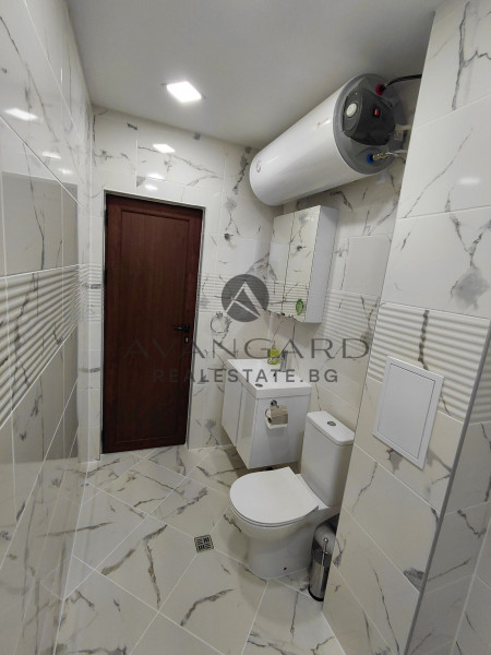 Furnished one -bedroom with parking space in the price !!