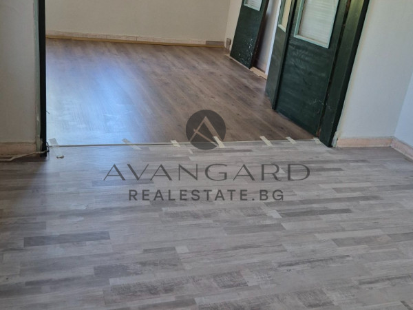 САМОСТОЯТЕЛНА КЪЩА СЛЕД РЕМОНТ/ ПЪРВЕНЕЦ