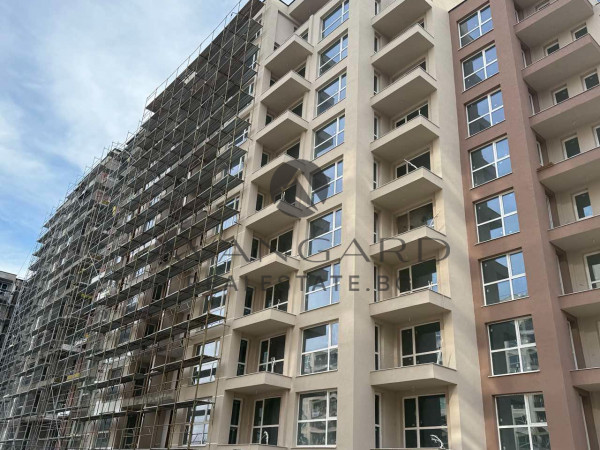 ДВУСТАЕН ПРЕД АКТ16! ЮЖЕН!