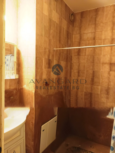 Тристаен РЕАЛНА КВАДРАТУРА / ТРАКИЯ