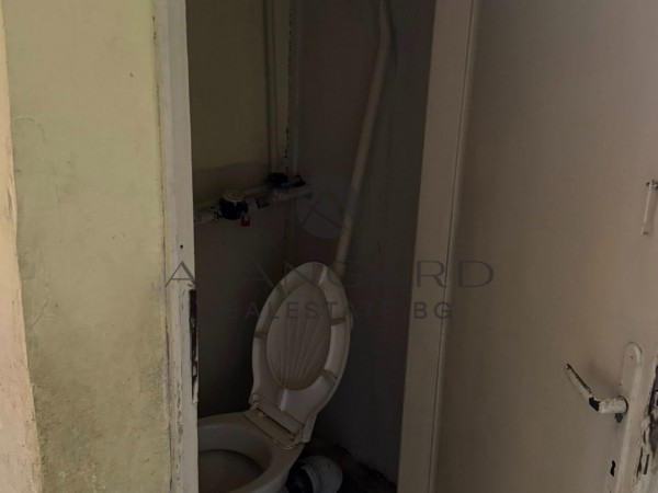 Тристаен РЕАЛНА КВАДРАТУРА