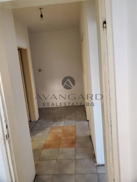 THREE-ROOM APARTMENT in MARASHA! REAL SQUARE!