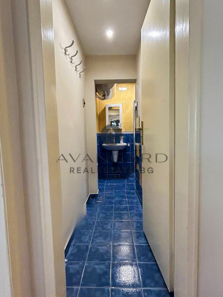 Саниран тристаен апартамент / Младежки хълм