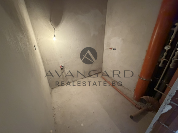 ИЗГОДНО! Тристаен с акт 16 Тракия