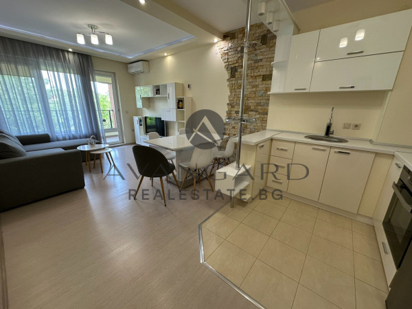 Spacious one -bedroom / top location