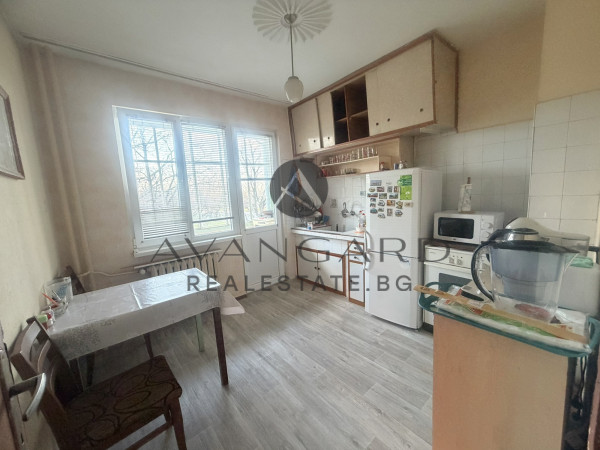 ТРИСТАЕН АПАРТАМЕНТ С РЕАЛНА КВАДРАТУРА / МАРАША