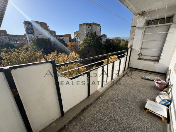 THREE-ROOM APARTMENT NEAR THE POLYCLINIC