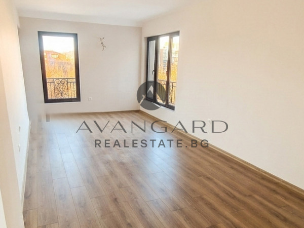 ДВУСТАЕН АПАРТАМЕНТ ДО КЛЮЧ! ОСТРОМИЛА!