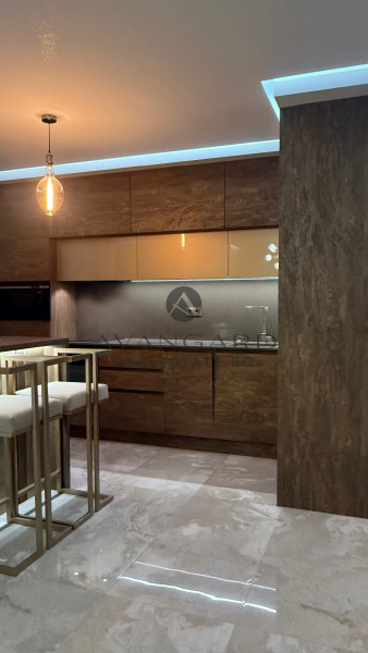 Луксозен двустаен / Кършияка