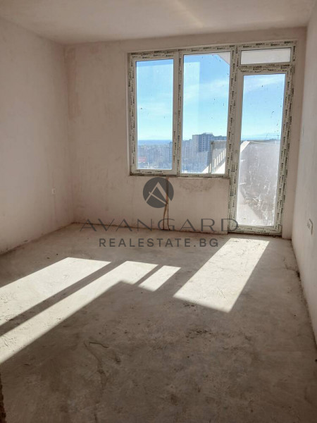 ТРИСТАЕН С АКТ 16 / СЪДИЙСКИ