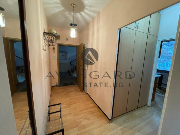 Двустаен РЕАЛНА КВАДРАТУРА