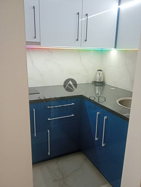 ЕДНОСТАЕН ОБЗАВЕДЕН! МАРАША!