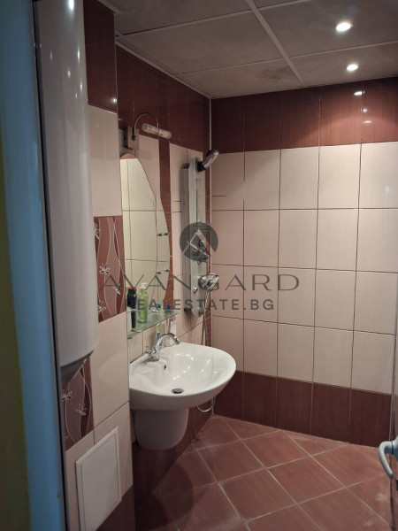 Тристаен р-т Хитър Петър