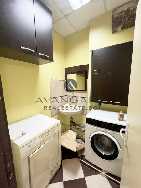 A renovated two -bedroom apartment in Karshiyaka