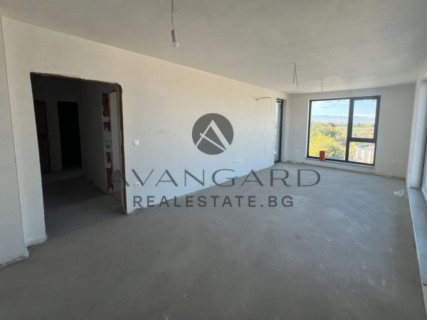 Three-room apartment / Karshiyaka