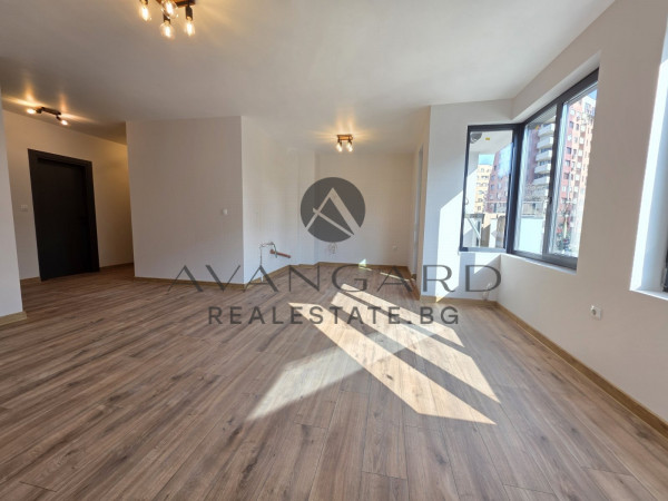 ДВУСТАЕН/ГЕРДЖИКА/ОБЗАВЕДЕН ДО КЛЮЧ