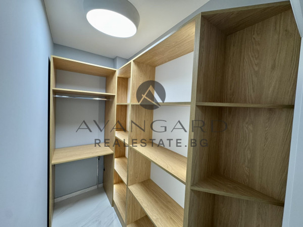 Луксозен двустаен Христо Смирненски