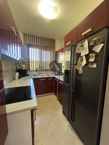 САМОСТОЯТЕЛНА ЛУКСОЗНА КЪЩА С ДВОР  В ОСТРОМИЛА !!!