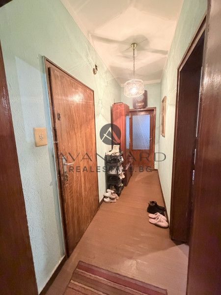 ЕТАЖ ОТ КЪЩА ДО УМБАЛ ПЪЛМЕД