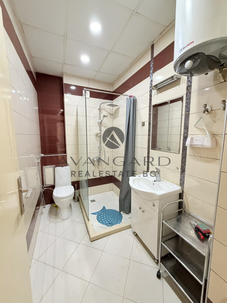 THREE-ROOM APARTMENT WITH PARKING SPACE NEAR PU