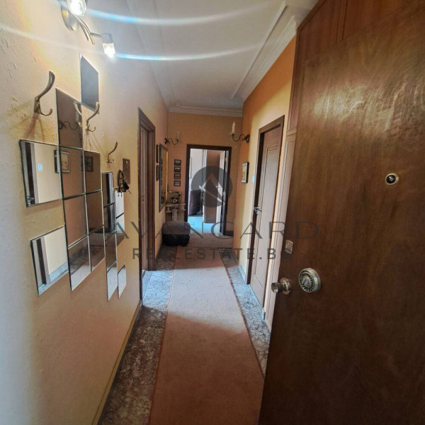 All -furnished two -bedroom apartment