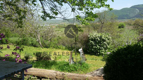 ДВУЕТАЖНА КЪЩА В гр. КУКЛЕН!