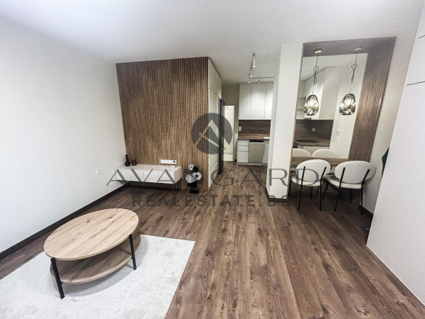 Луксозен едностаен маг. Лекси