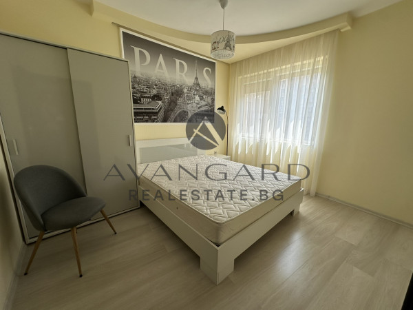 Spacious one -bedroom / top location