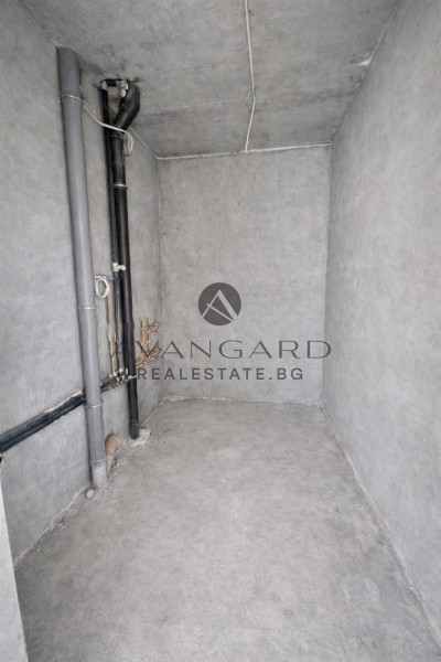 ПРЕД АКТ 16! Тристаен НОВА СГРАДА КЪРШИЯКА