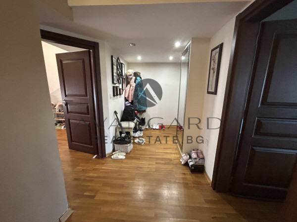 A wide two -bedroom fair