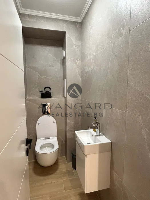 Furnished three-room apartment / Ostromila