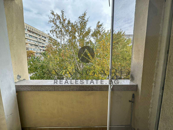 ДВУСТАЕН АПАРТАМЕНТ /  У-ЩЕ Д. ТАЛЕВ